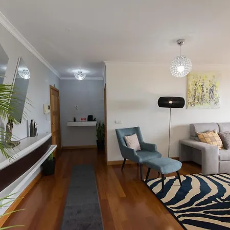 Apartment Palace Ii *